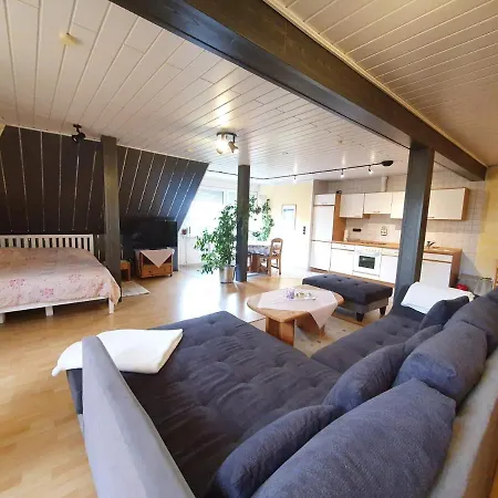 Garten Apartment *